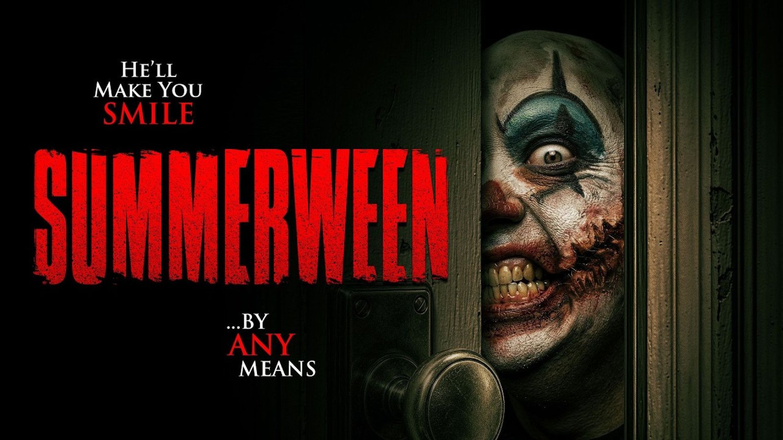 ⁣Summerween: Ketika Badut Gila Mengubah Pesta Pantai Menjadi Arena Jagal di Rumah Terbengkalai